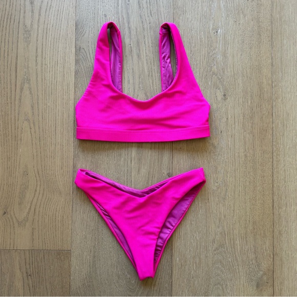 Beach Riot Bikini Peyton Top Vanessa Bottom Fuchsia XS / XS - Picture 2 of 6